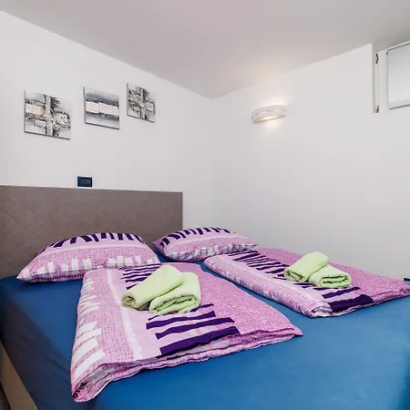Idyllisches Nur 300 Meter Zum Mit Meerblick, Whirlpool, Grill Apartman